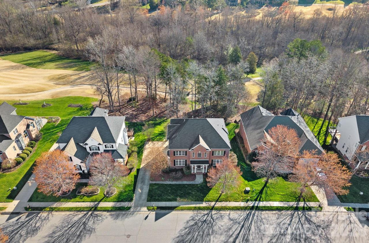 1470 Valhalla Dr., Denver, NC 28037