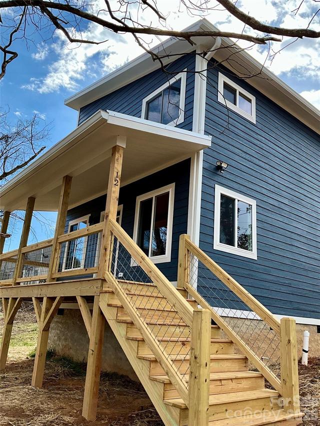 12 Center St., Asheville, NC 28803