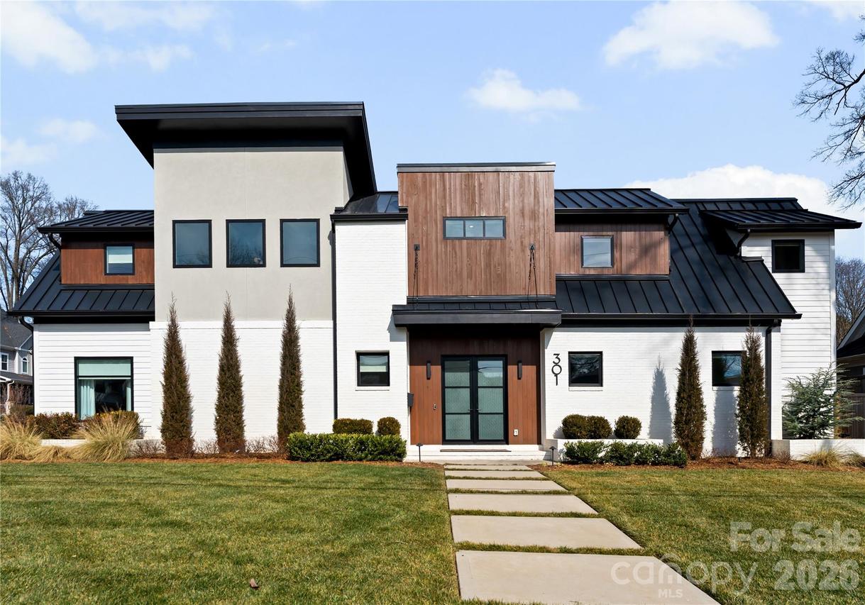 301 Dover Ave., Charlotte, NC 28209