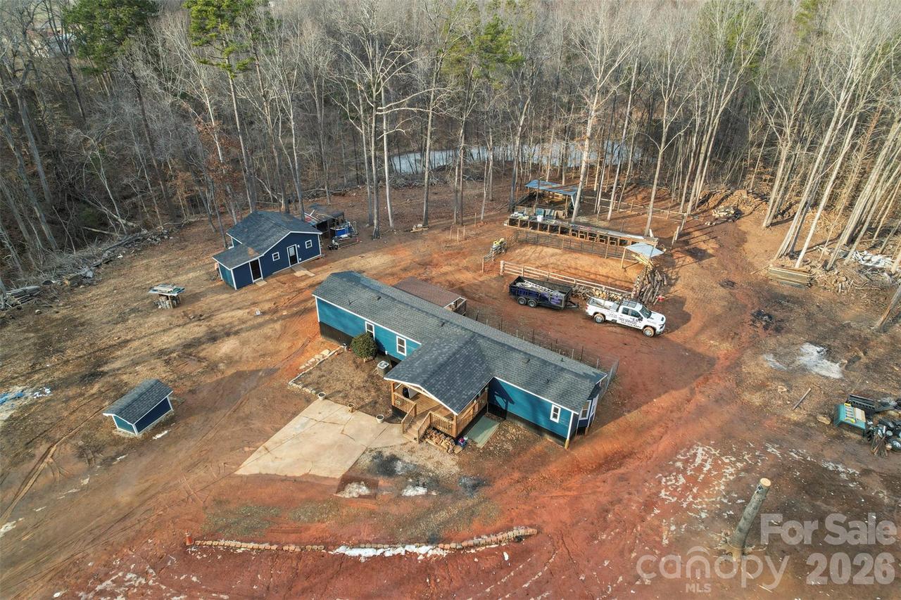 500 White Jenkins Rd., Bessemer City, NC 28016