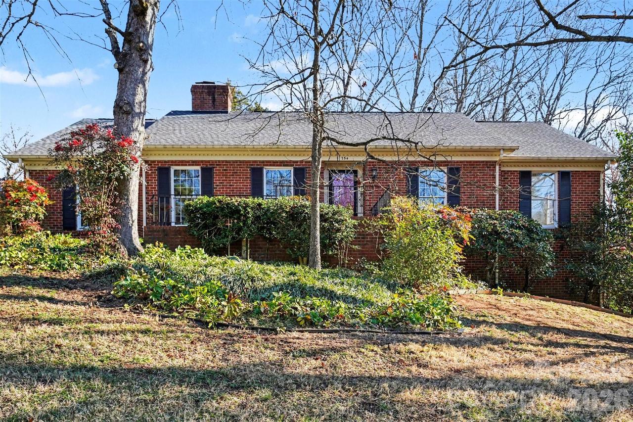 754 Charter Pl., Charlotte, NC 28211
