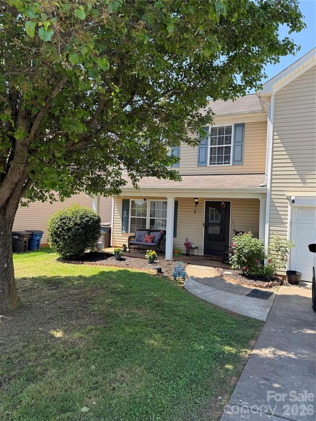 2026 Edenderry Dr., Statesville, NC 28625