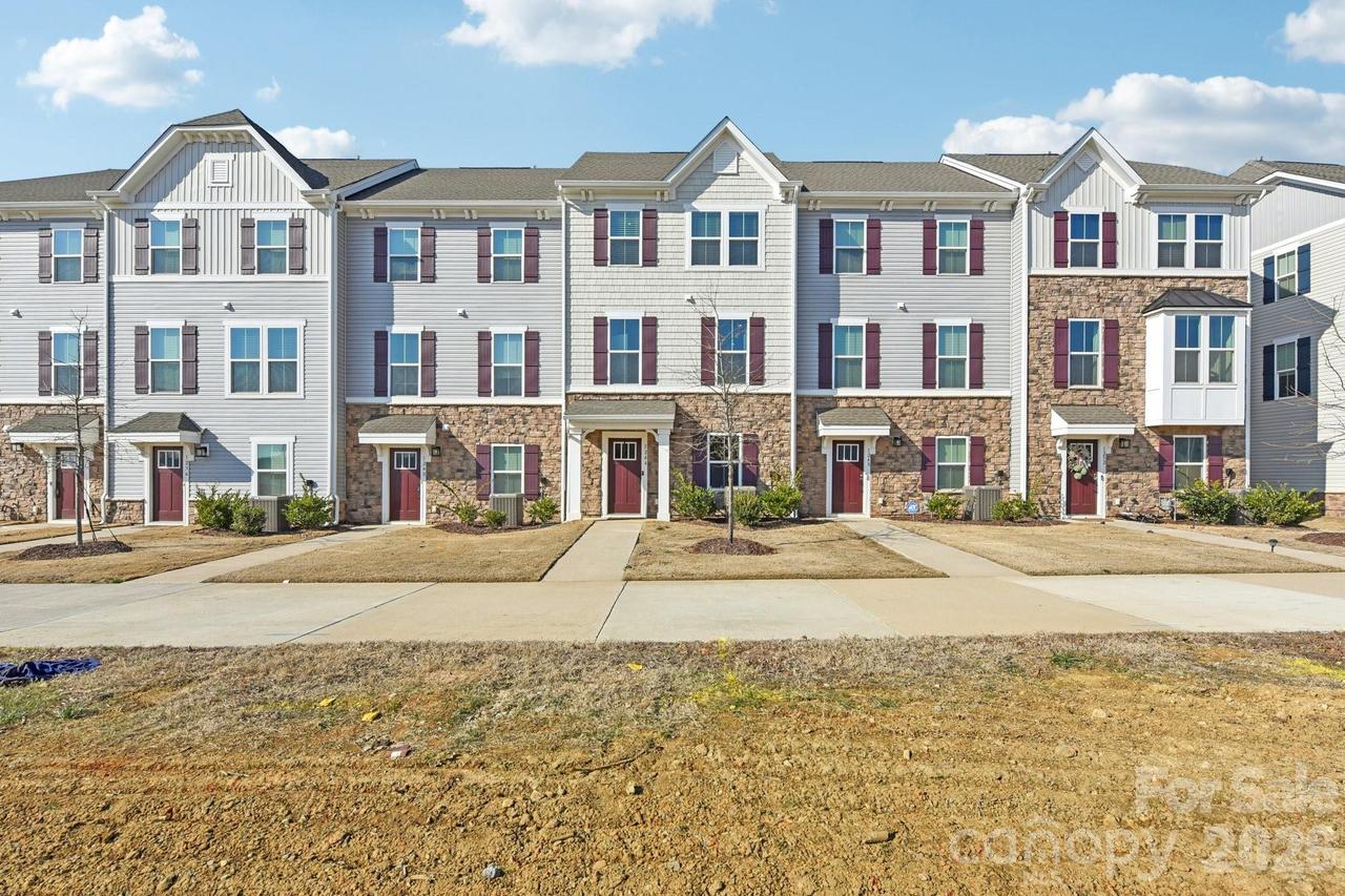 1244 Newell Towns Ln., Charlotte, NC 28262