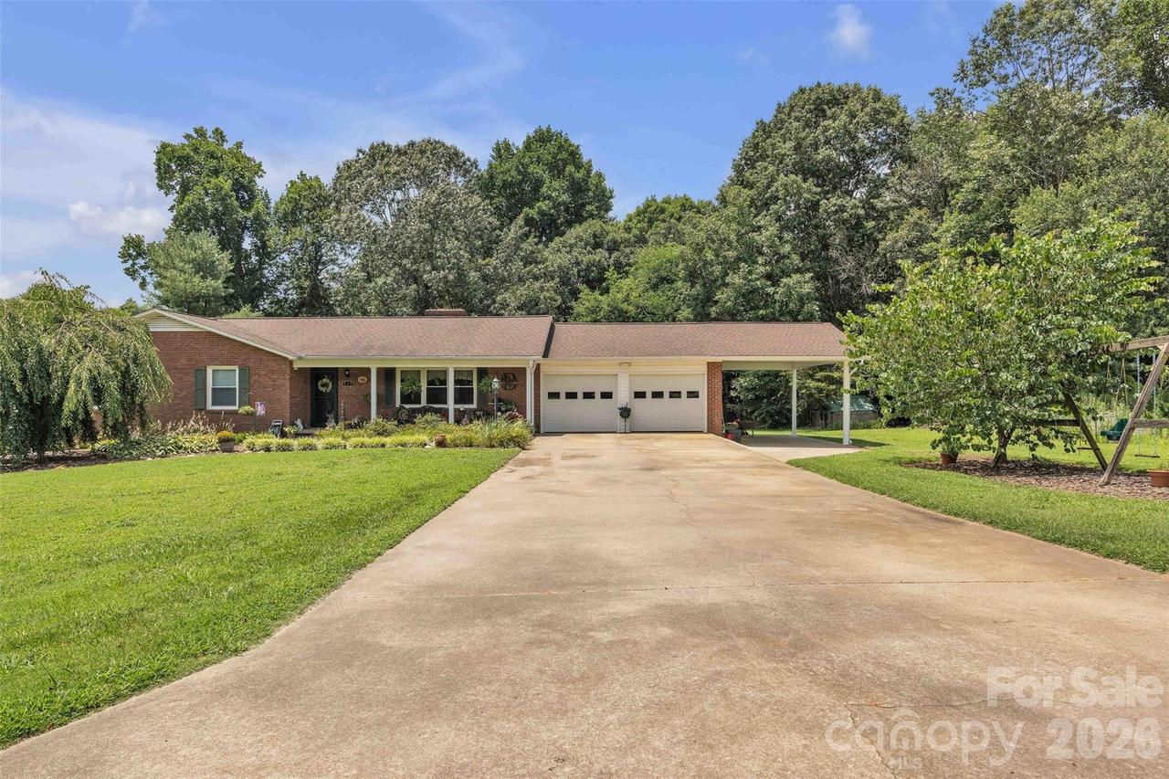 137 Proust Rd., Statesville, NC 28625