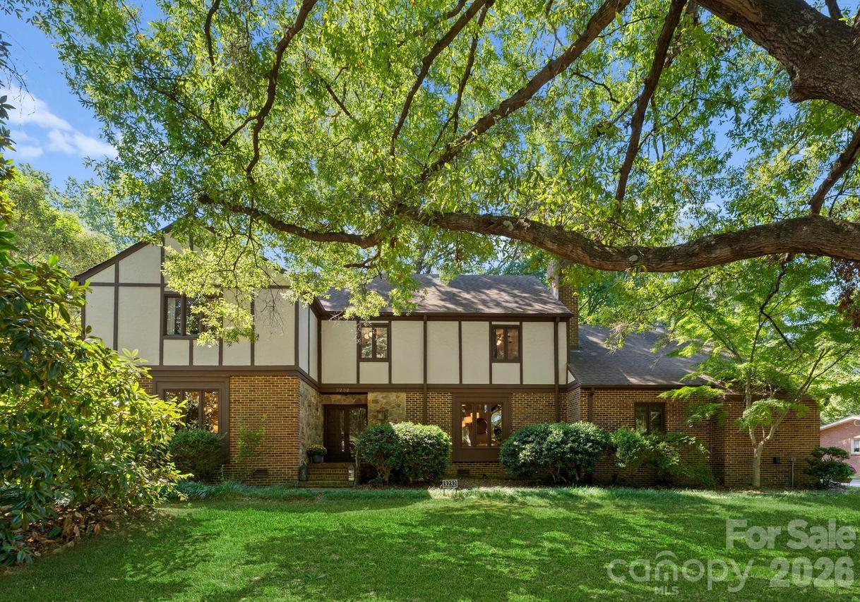 3232 Colony Rd., Charlotte, NC 28211