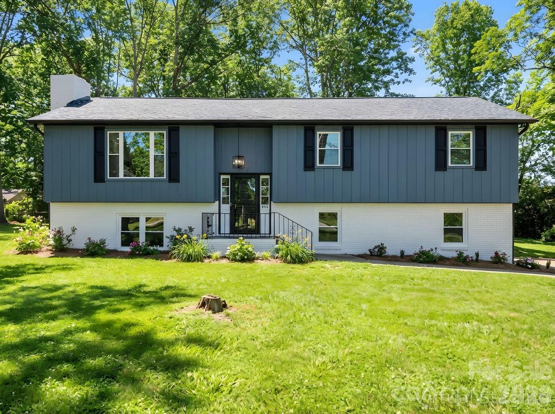 944 Woodland Dr., Shelby, NC 28150