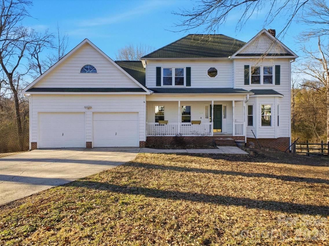 109 Elk Ct., Mount Holly, NC 28120