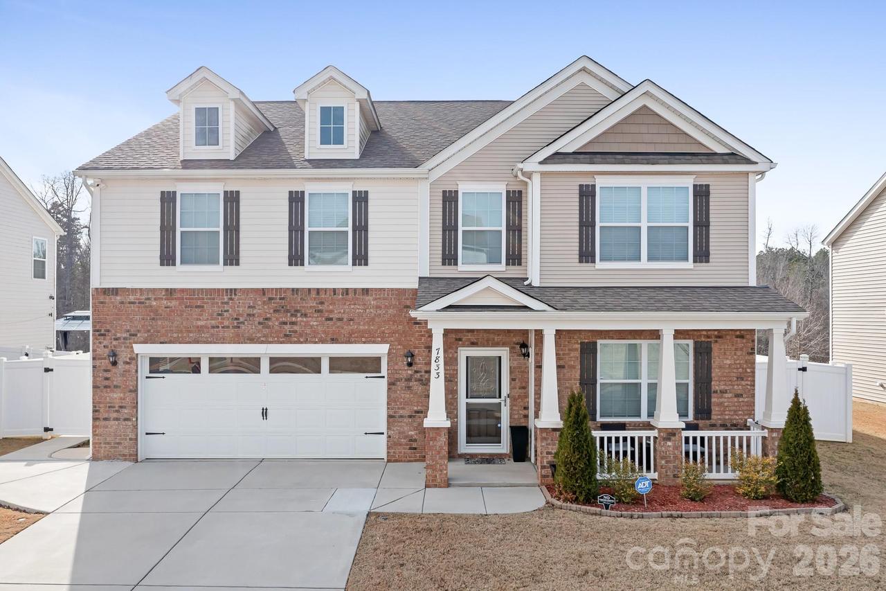 7833 Stonehouse Dr., Gastonia, NC 28056