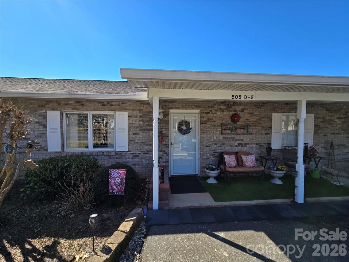 505 2nd Street Pl. #D2, Conover, NC 28613