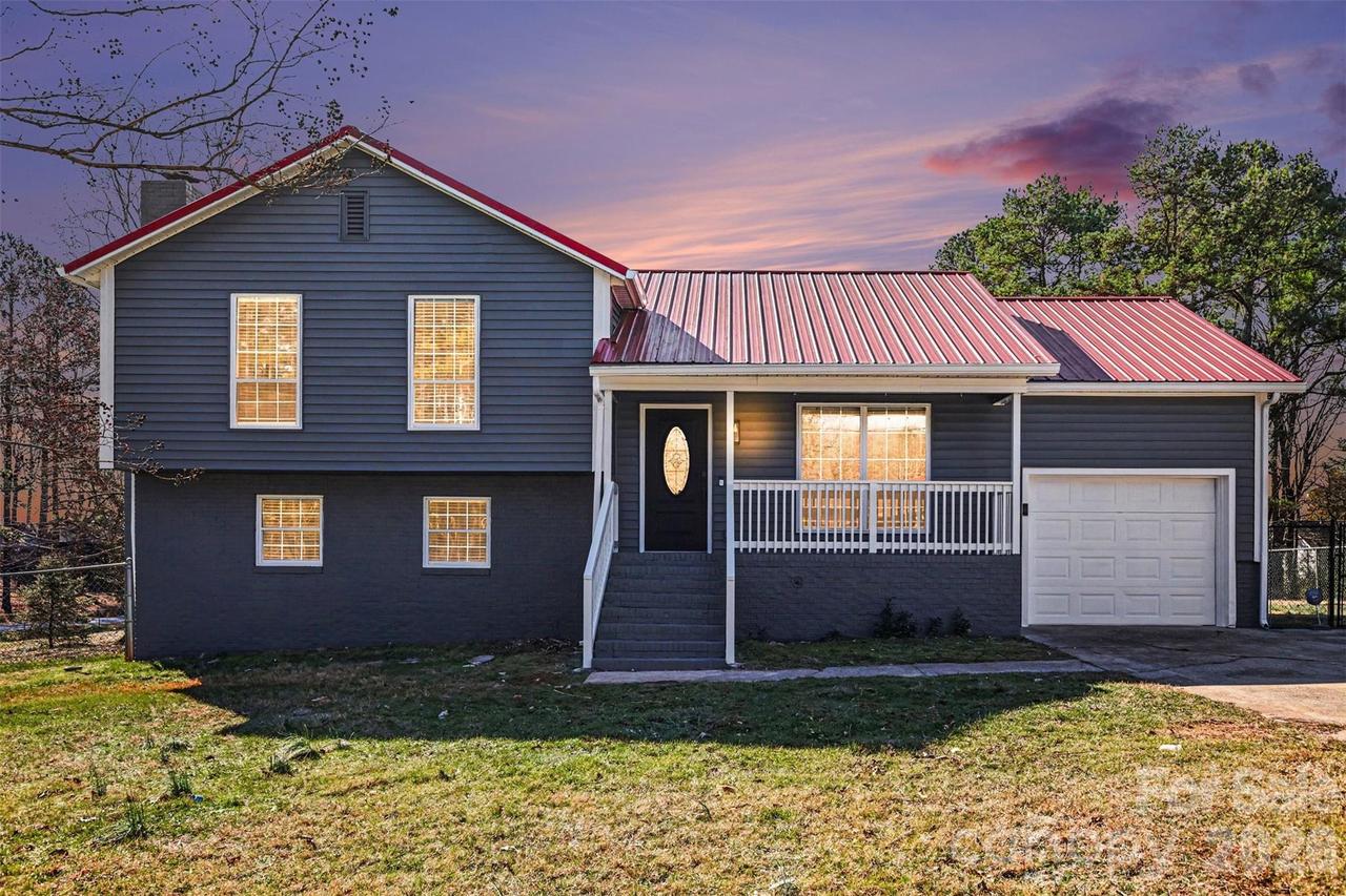 1901 Waverly Dr., Monroe, NC 28112