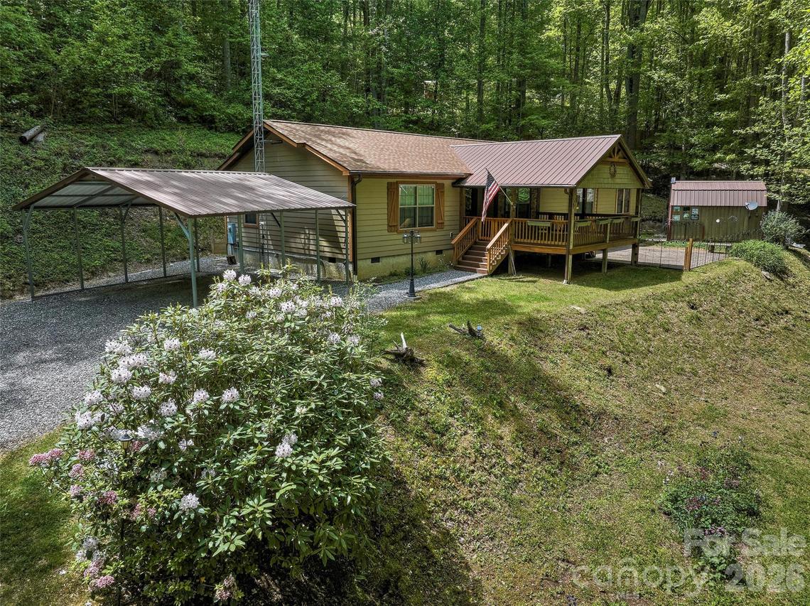 390 Camp Branch Rd., Whittier, NC 28789