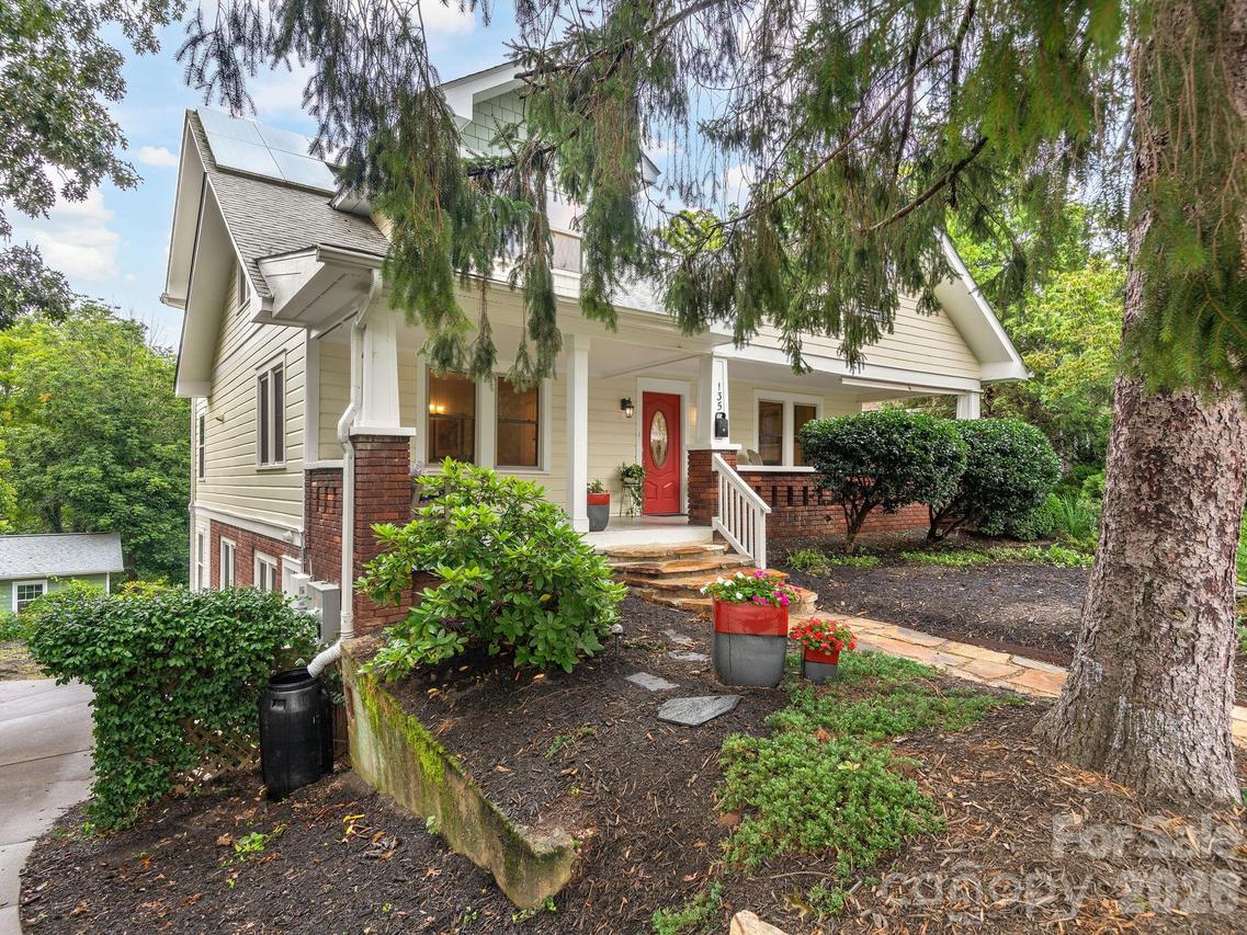 135 Westwood Pl., Asheville, NC 28806