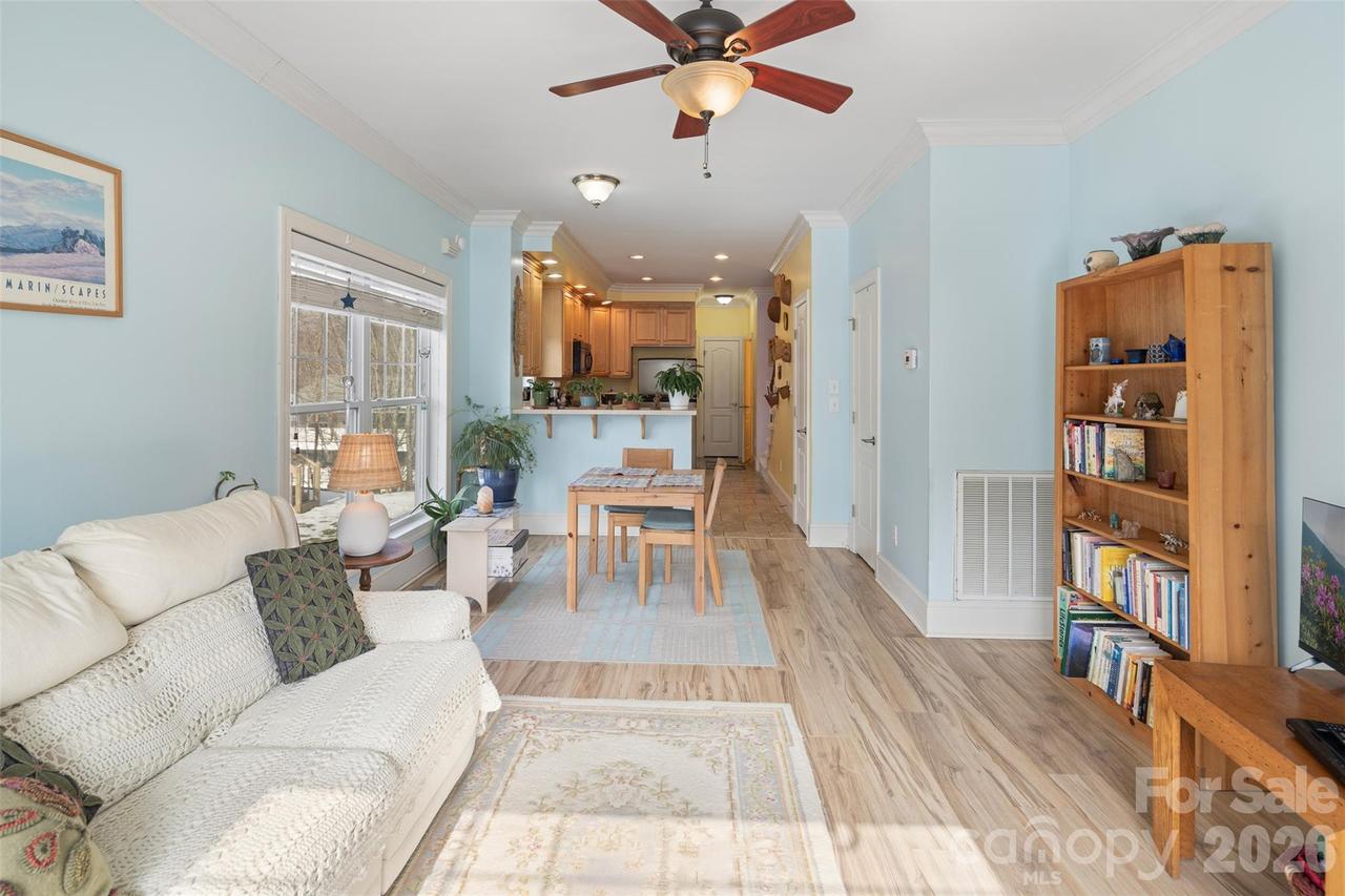 135 Stratford Ln., Boone, NC 28607