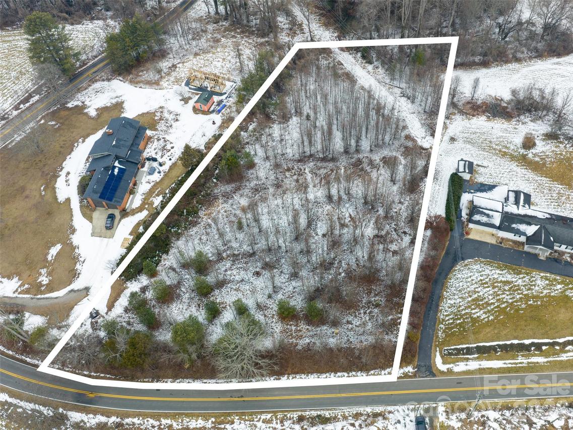 363 Bethany Church Rd., Fairview, NC 28730