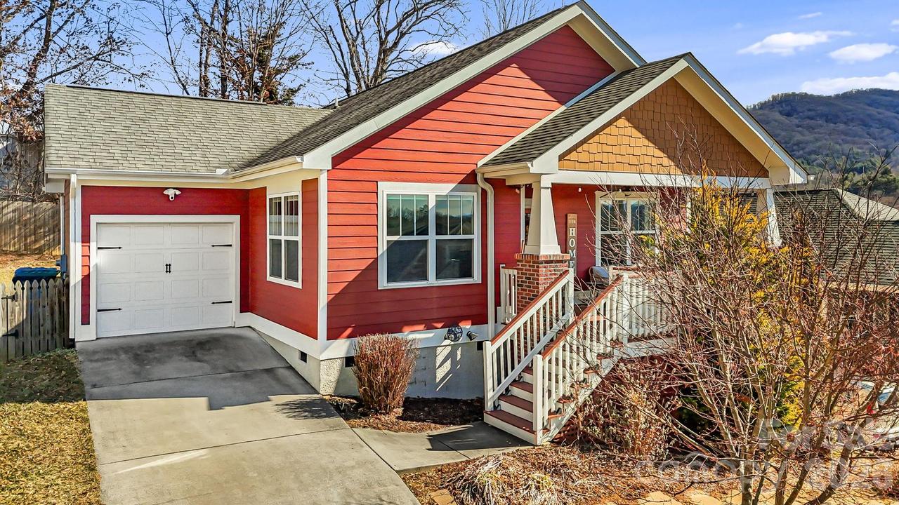 17 Byrdcliffe Ln., Asheville, NC 28805