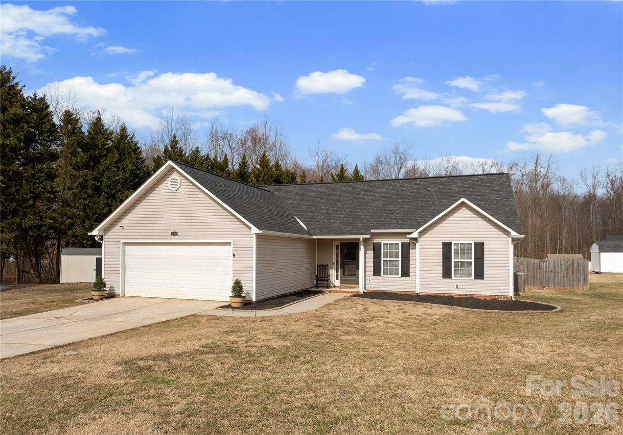 126 Gilcrest Ln., Troutman, NC 28166