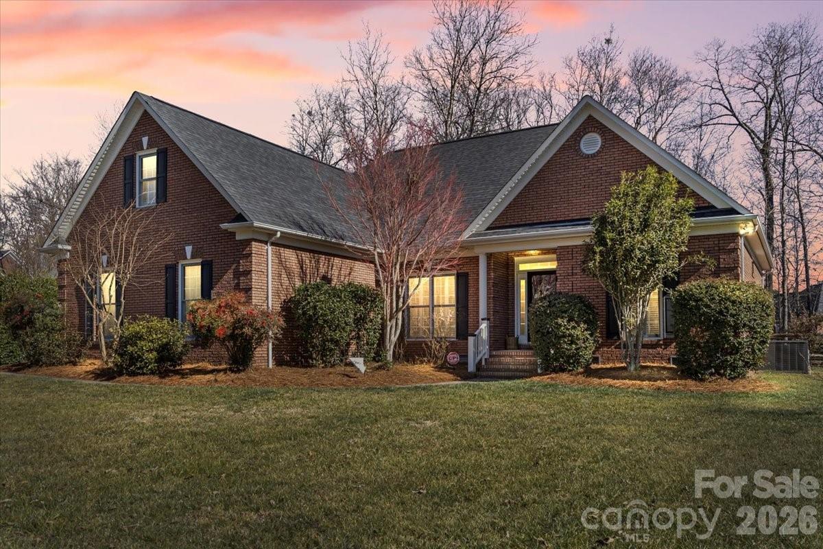 3746 Ayrshire Ct., Harrisburg, NC 28075