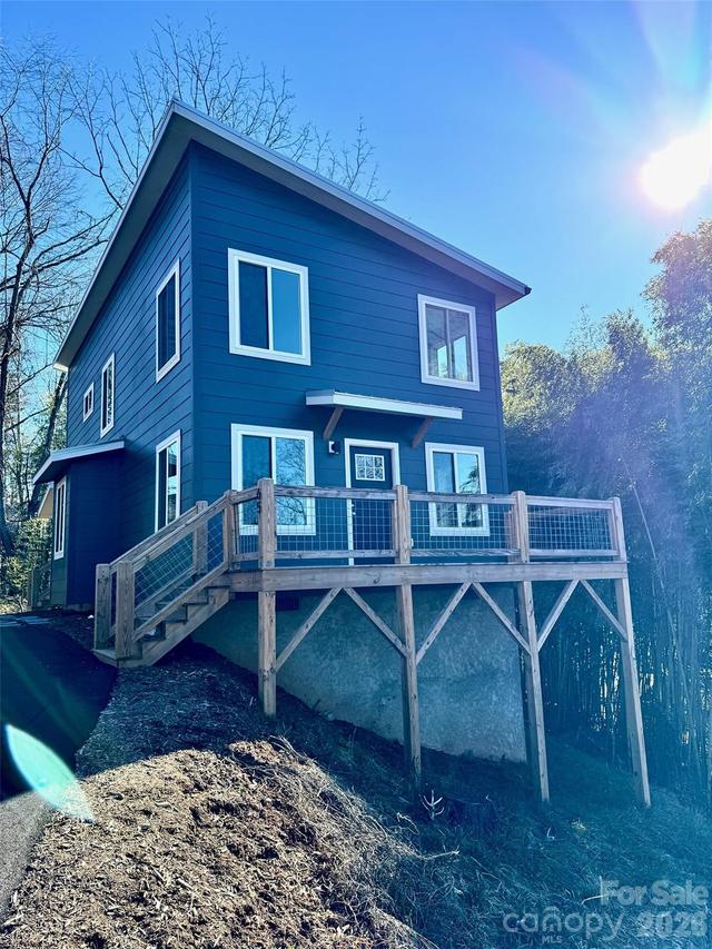 65 Moore Ave., Asheville, NC 28806