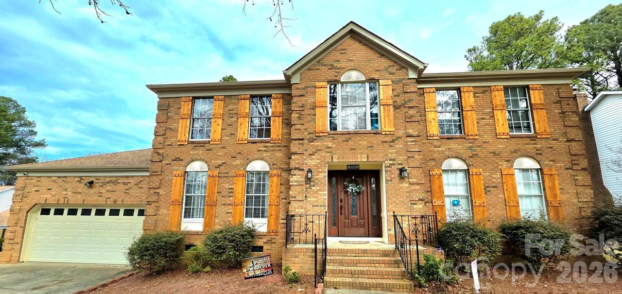 10001 White Cascade Dr., Charlotte, NC 28269