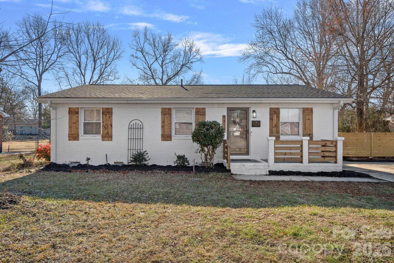 4314 Oak Forest Dr., Charlotte, NC 28215