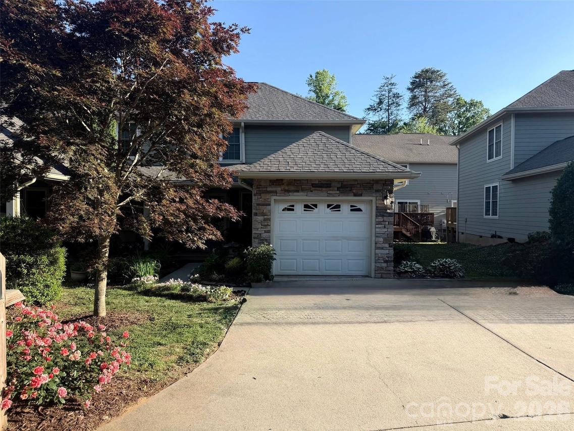 10 Aberdeen Dr., Arden, NC 28704