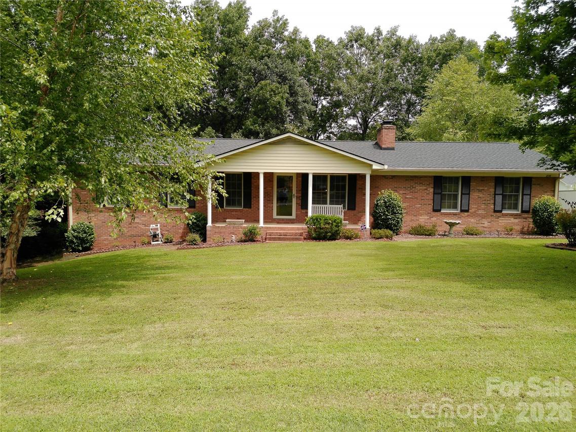 216 Williams Rd., Harrisburg, NC 28075