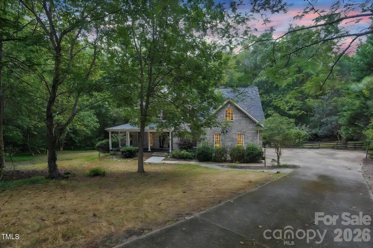 1900 High Oaks Ln., Raleigh, NC 27606