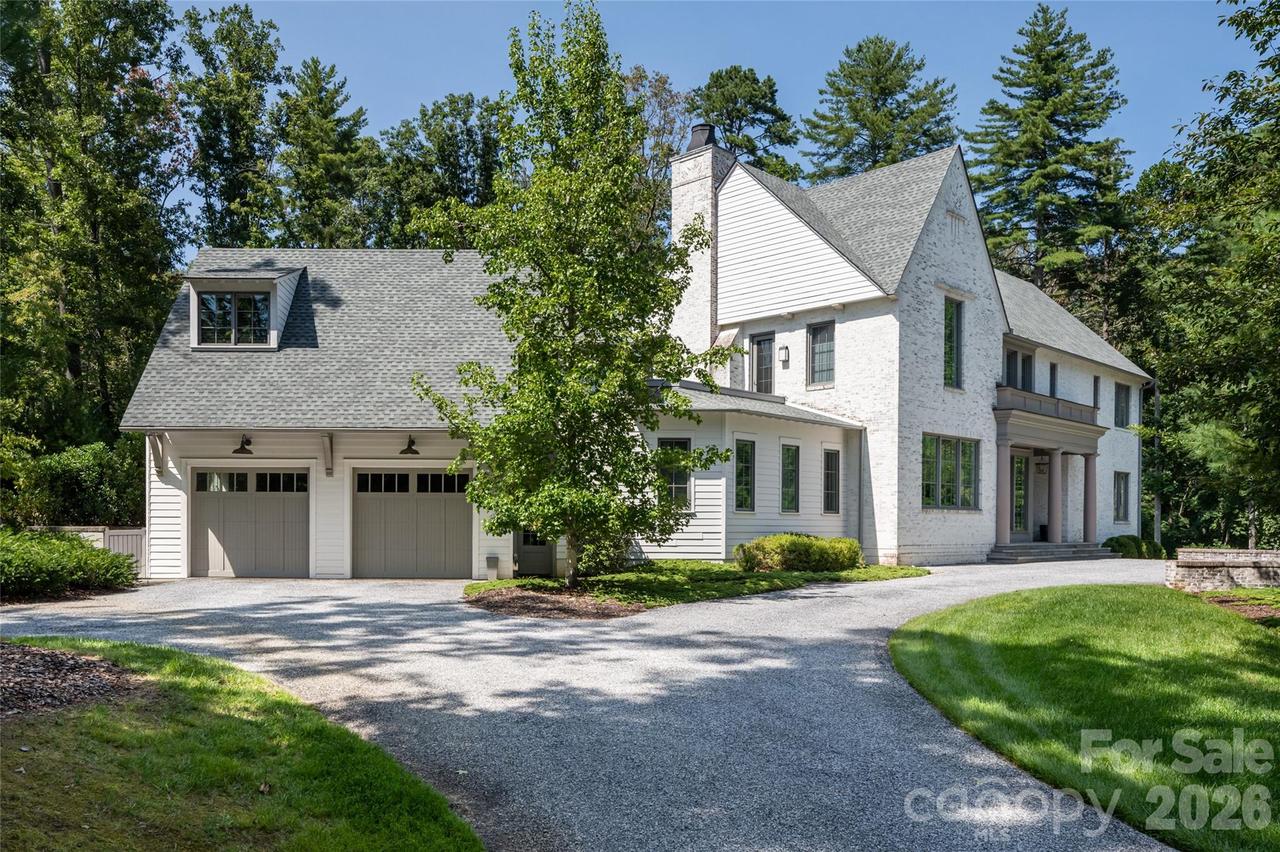 93 Mirehouse Run, Asheville, NC 28803