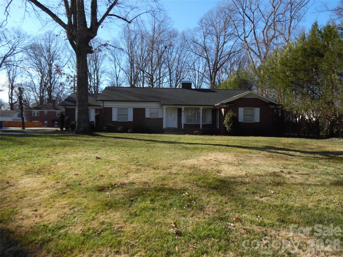 603 1st Avenue Pl., Conover, NC 28613