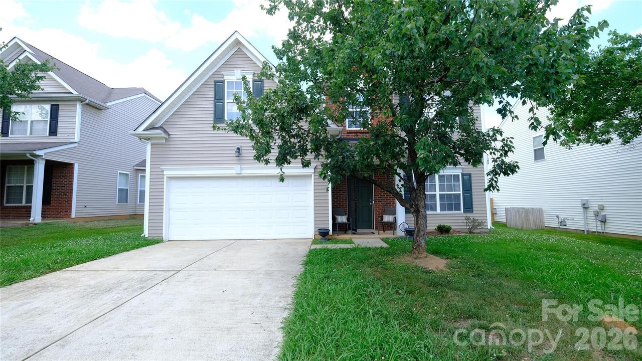 608 Wrayhill Dr., Charlotte, NC 28262