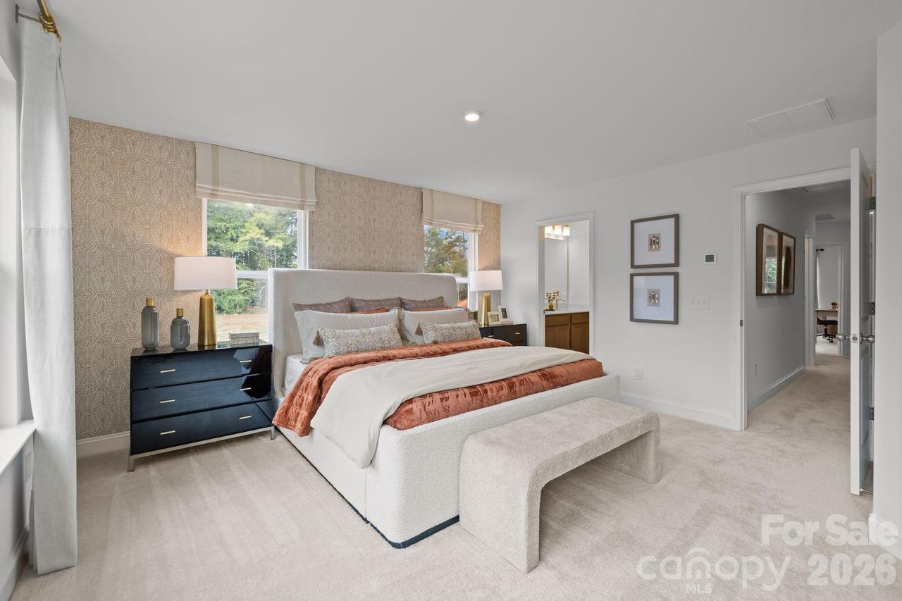 7643 Ethora Way, Charlotte, NC 28216