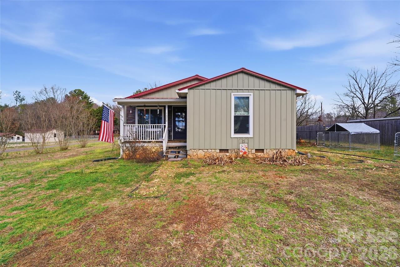 1372 Lucy Dr., Lincolnton, NC 28092