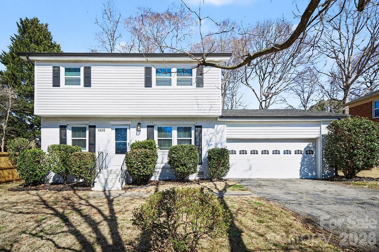 6626 Glenmoor Dr., Charlotte, NC 28214