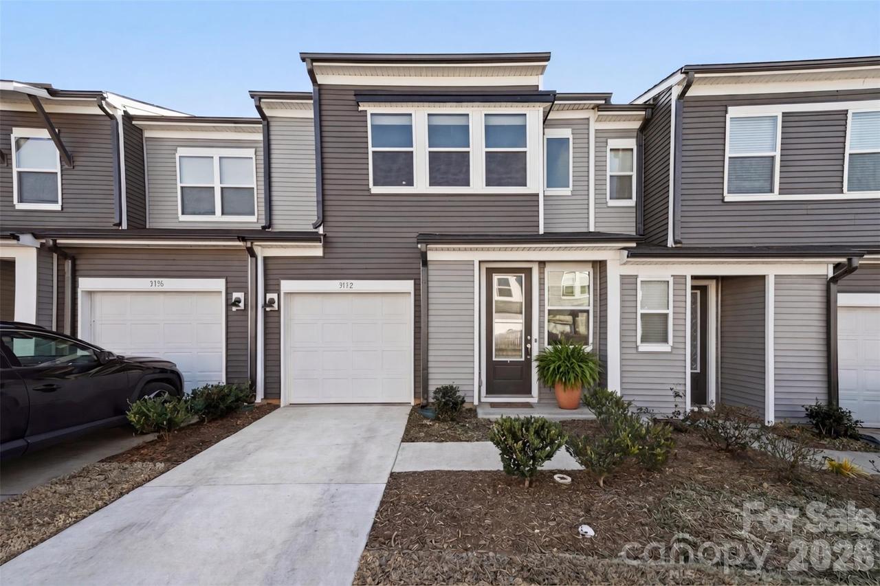 3132 Hutton Gardens Ln., Charlotte, NC 28269