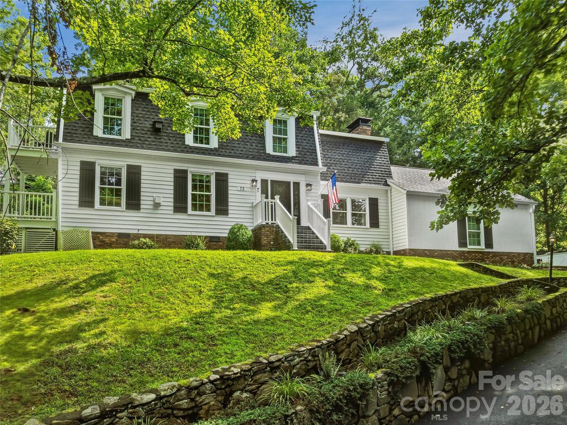72 Brookwood Rd., Asheville, NC 28804