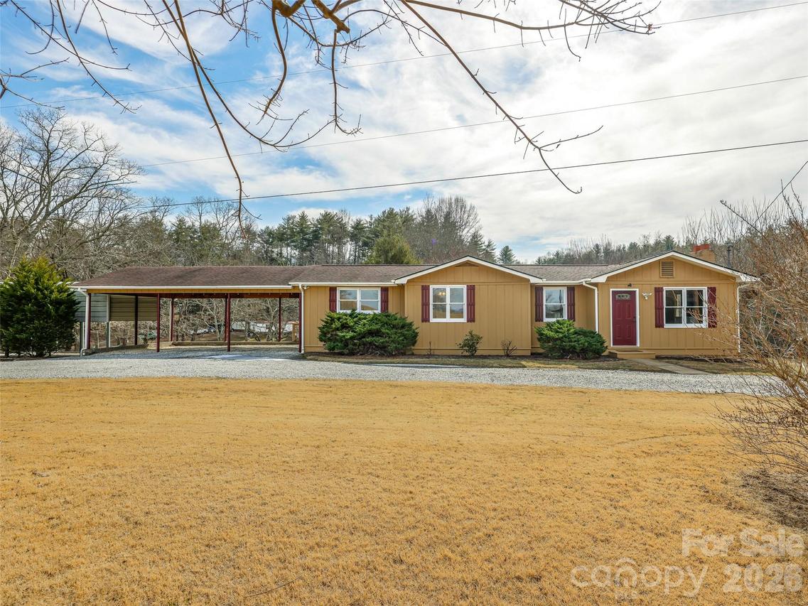 428 Jackson Rd., Fletcher, NC 28732