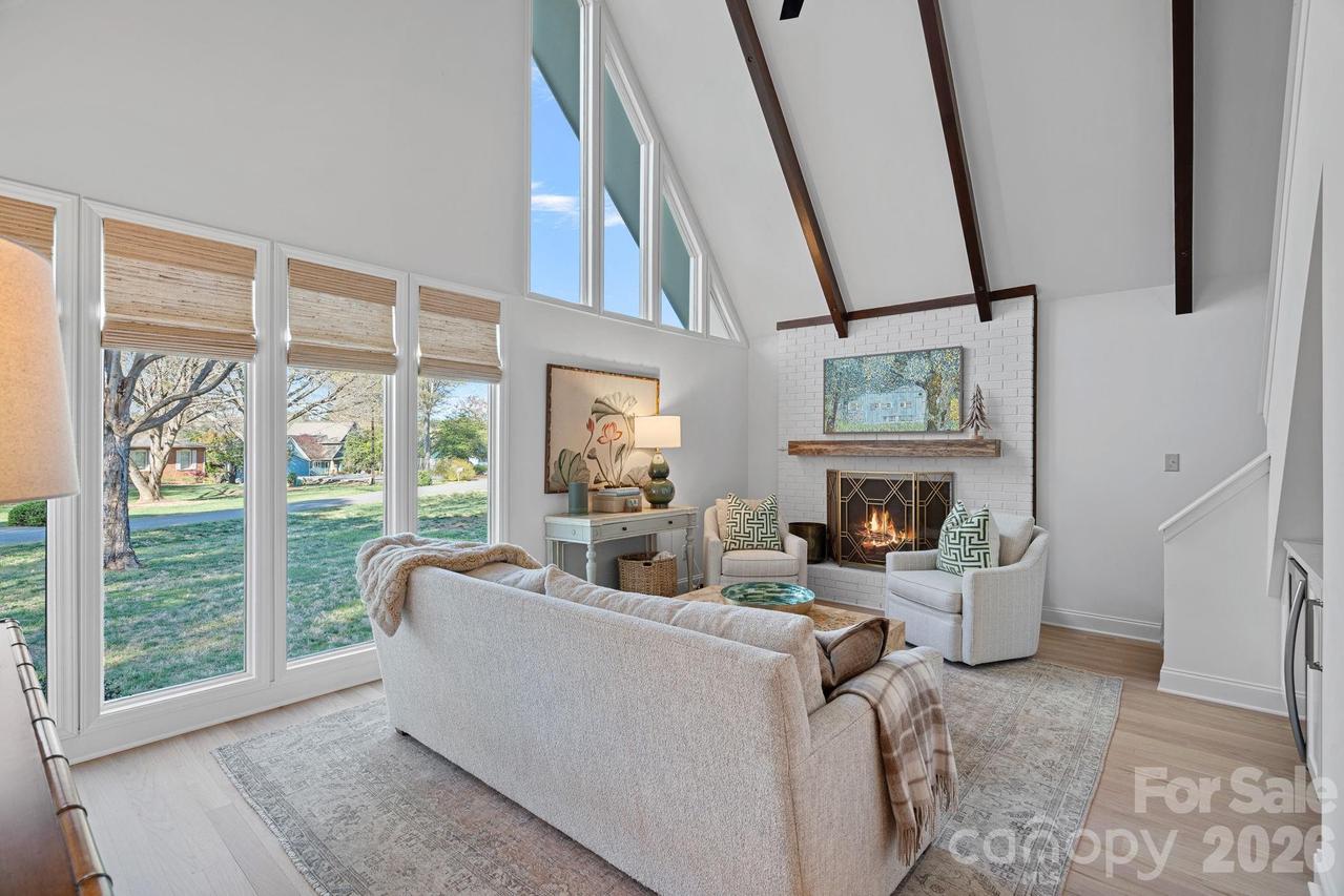 109 Sandy Shore Dr., Mooresville, NC 28117