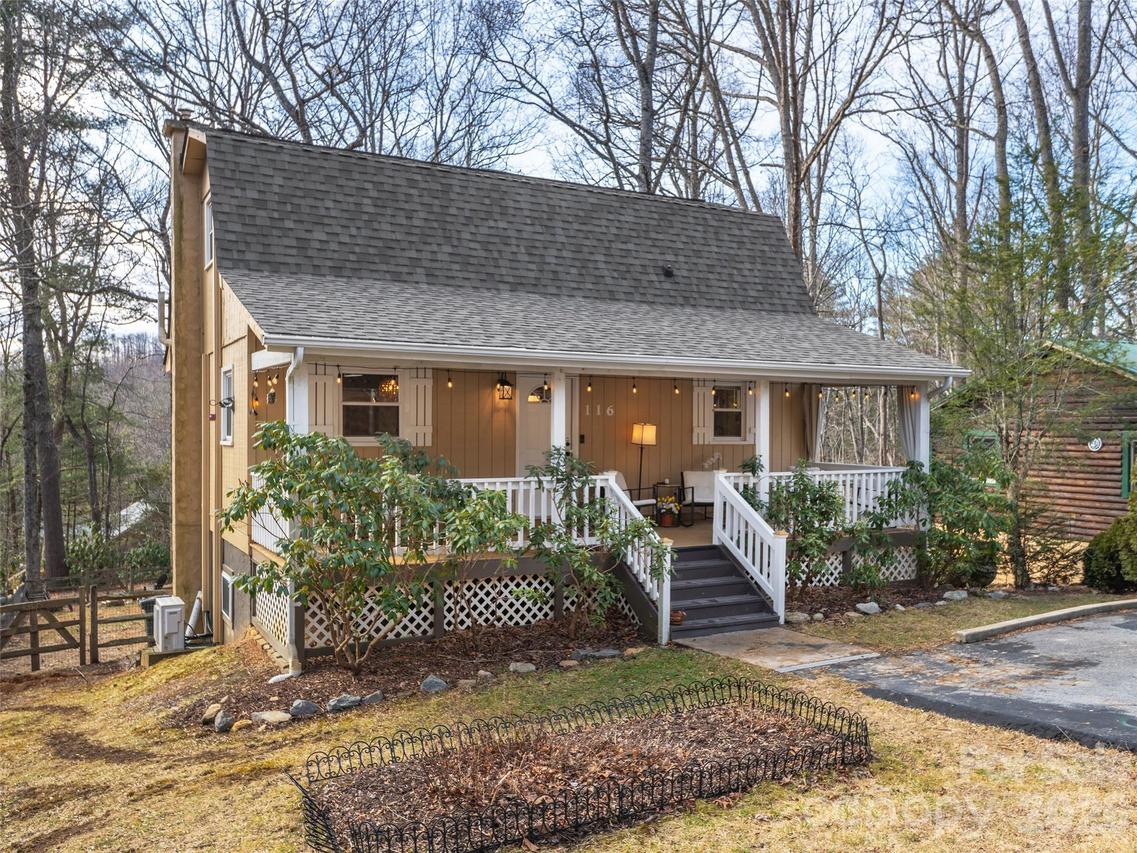 116 Vehorn Rd., Fairview, NC 28730