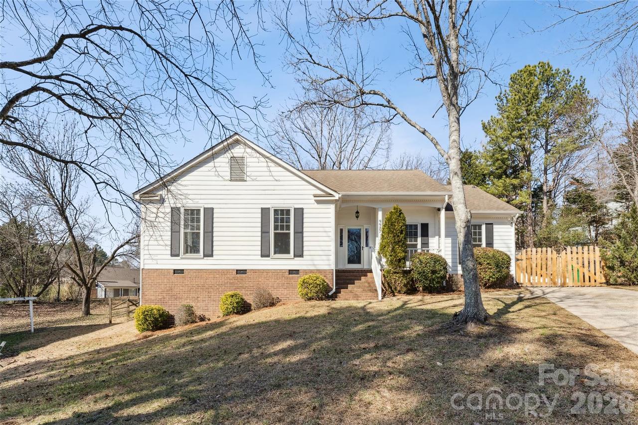 9927 Alden Glen Dr., Charlotte, NC 28269
