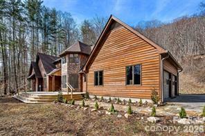 249 Starlin Mountain Rd., Bakersville, NC 28705