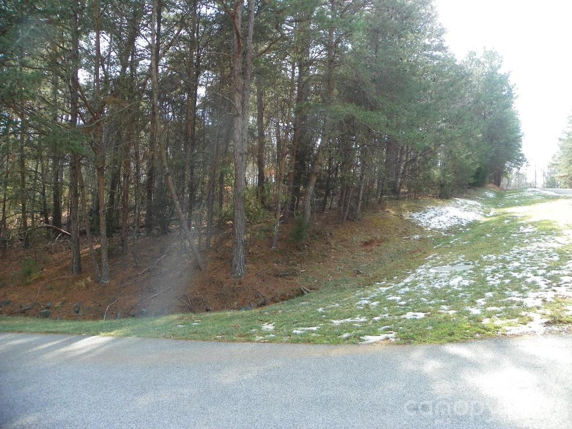 133 Lakewood Ct., New London, NC 28127