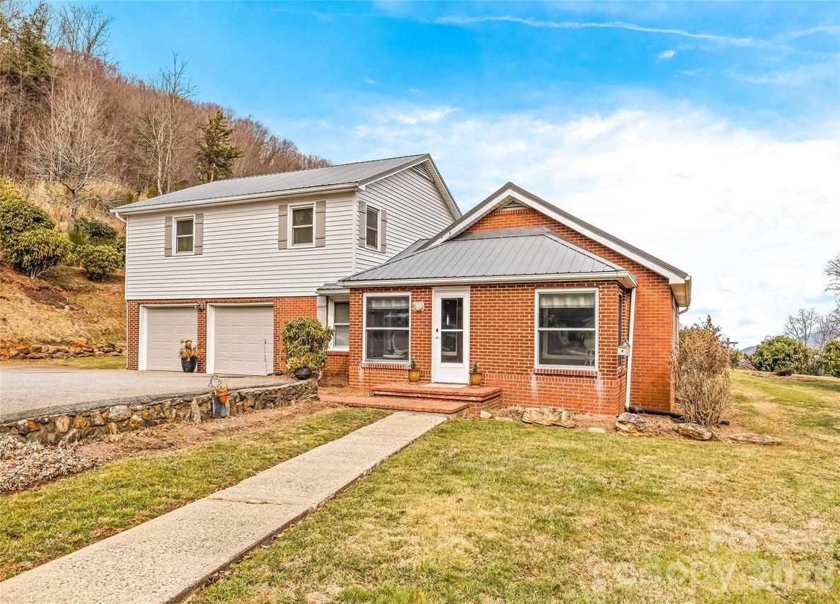 15 Whitted Rd., Canton, NC 28716