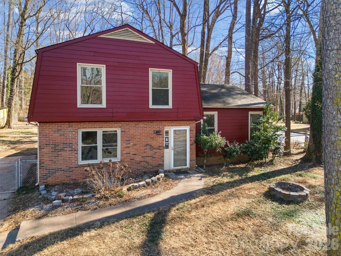6200 Cross Creek Ln., Charlotte, NC 28212