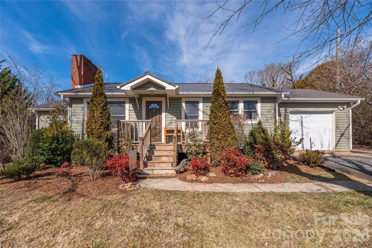 110 Dillingham Cir., Asheville, NC 28805