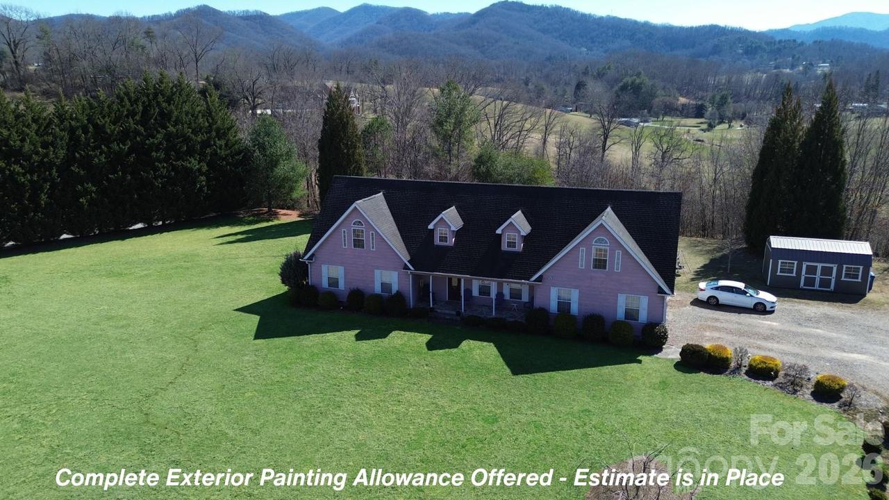 130 Crestview St., Canton, NC 28716