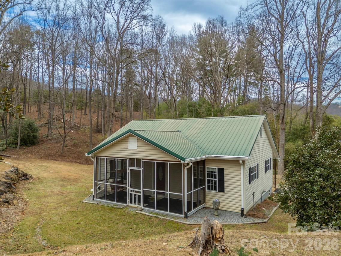 711 Thermal View Dr., Tryon, NC 28782