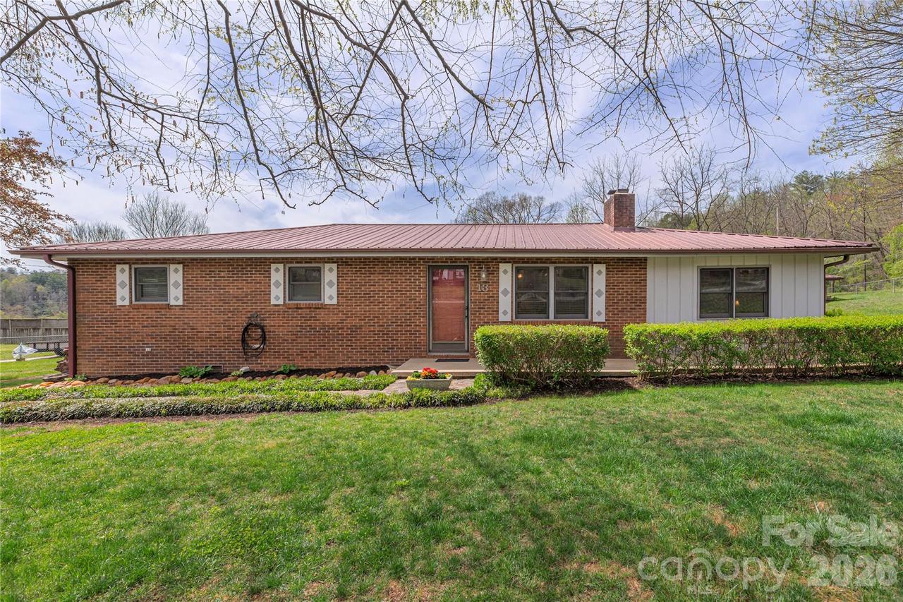 13 Forge Dr., Mills River, NC 28759
