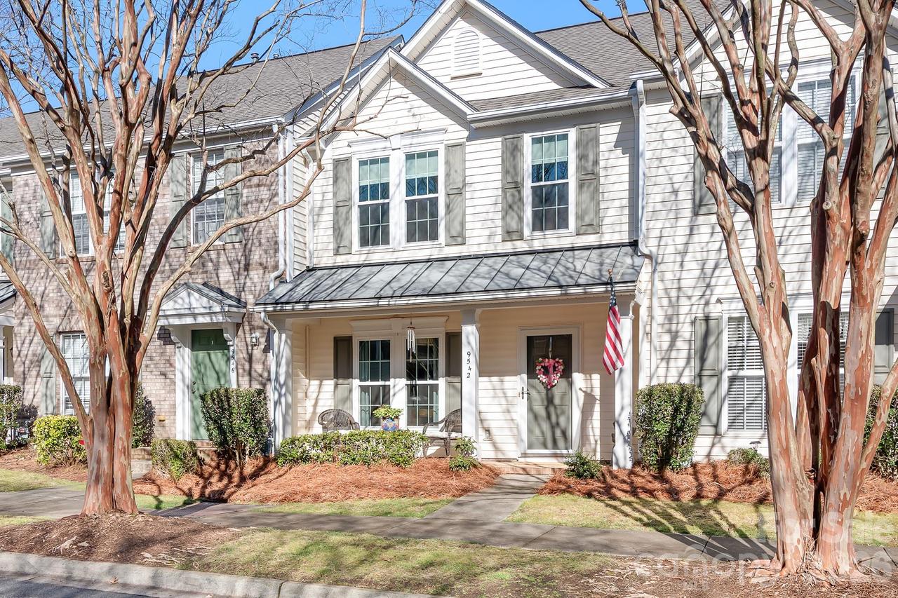 9542 Glenashley Dr., Cornelius, NC 28031