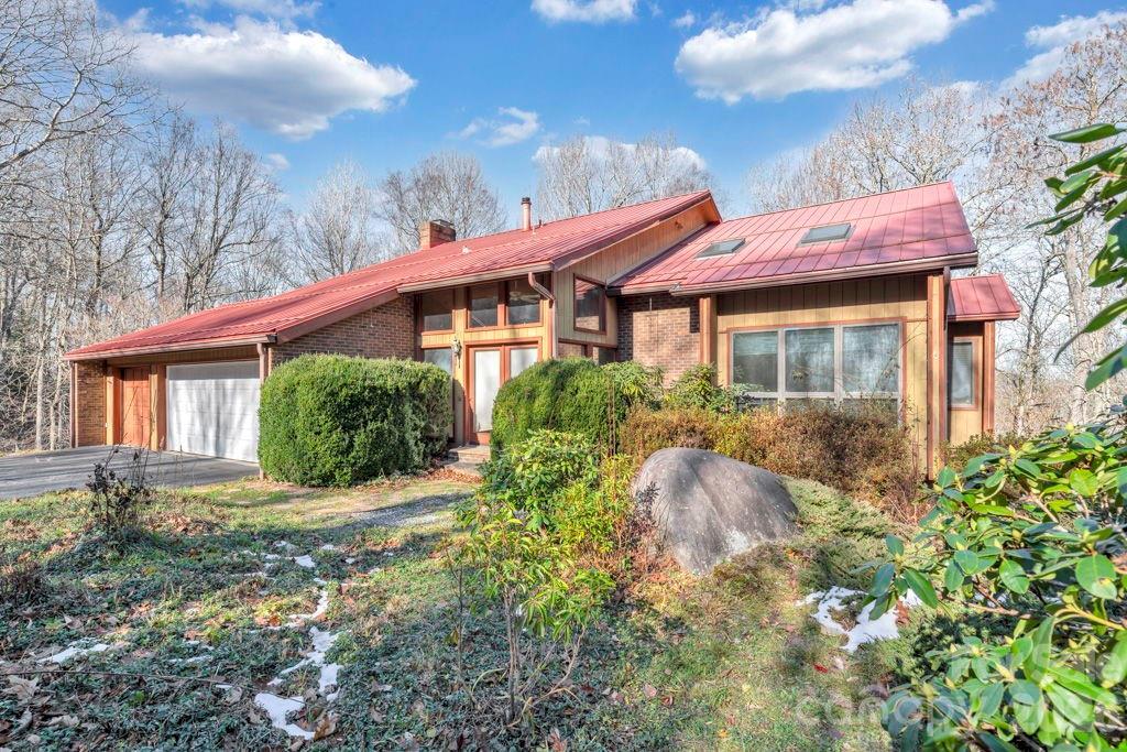 358 Devonwood Dr., Boone, NC 28607