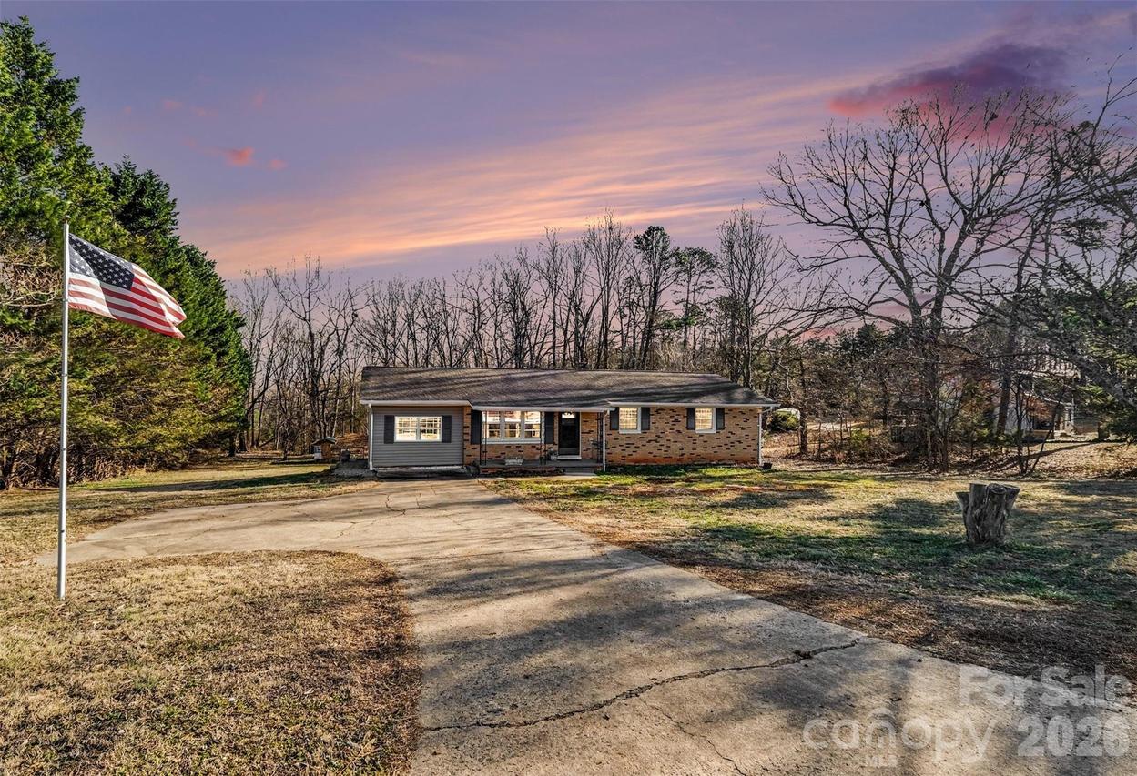 526 Wilson Dr., Lawndale, NC 28090